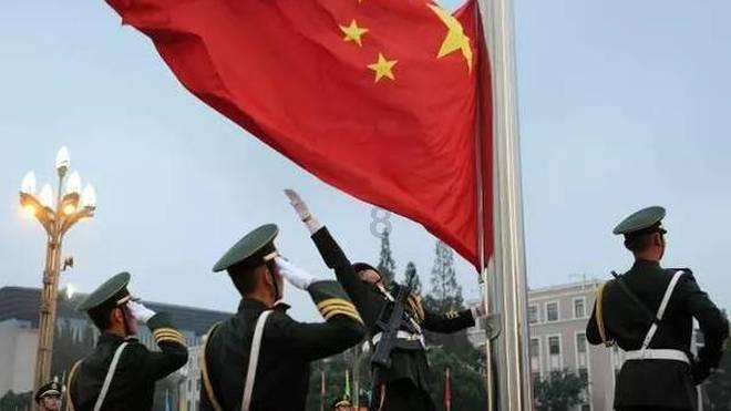 牛仔和T恤